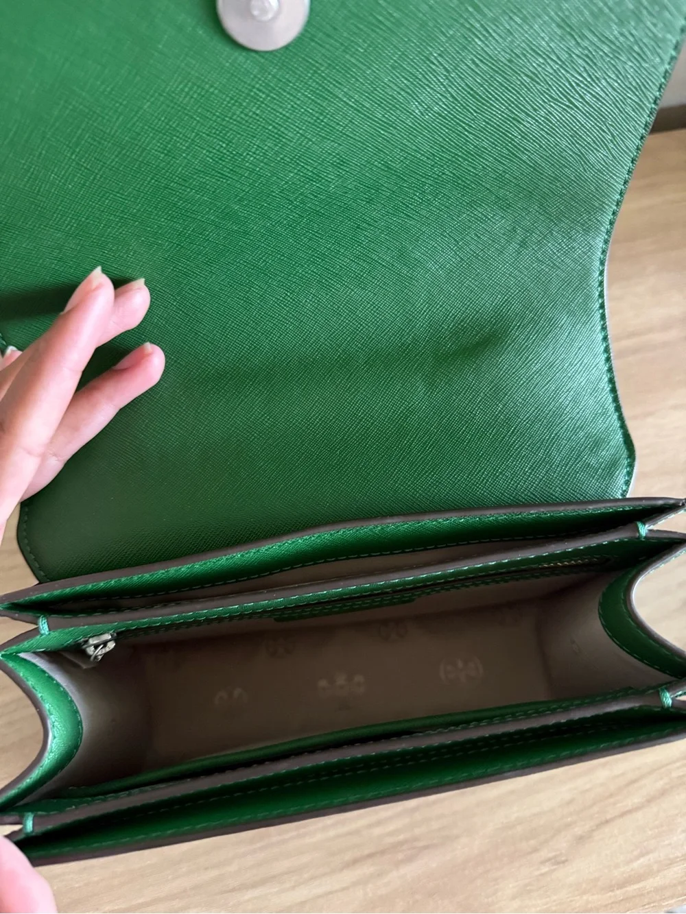 Tory Burch Emerson Shoulder/Crossbody Bag – Arugula Green NWOT